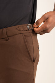 Calça de Alfaiataria Slim de Poliamida com Ajuste