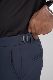Calça Alfaiataria Masculina com Ajuste Lateral
