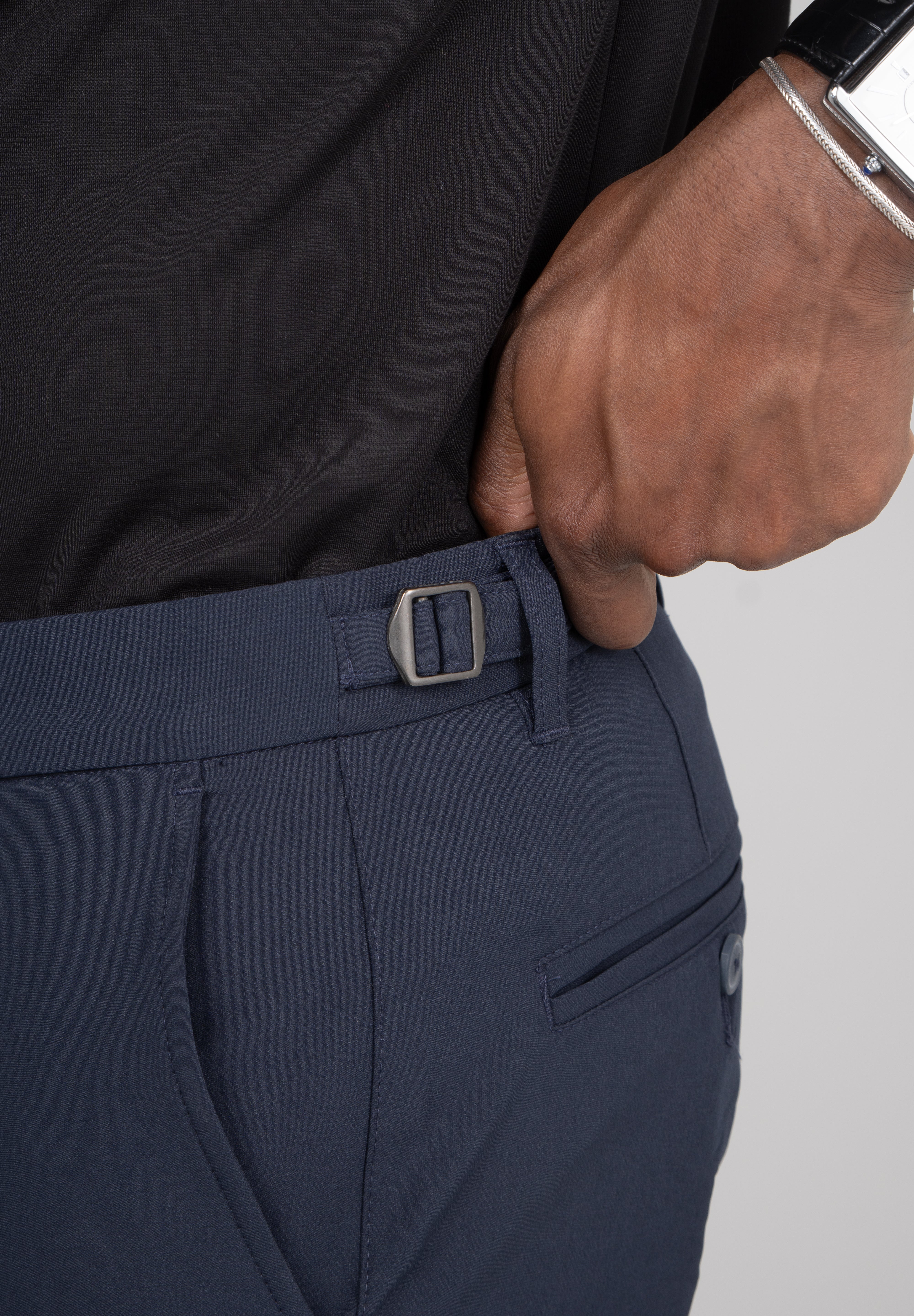 Calça Alfaiataria Masculina com Ajuste Lateral