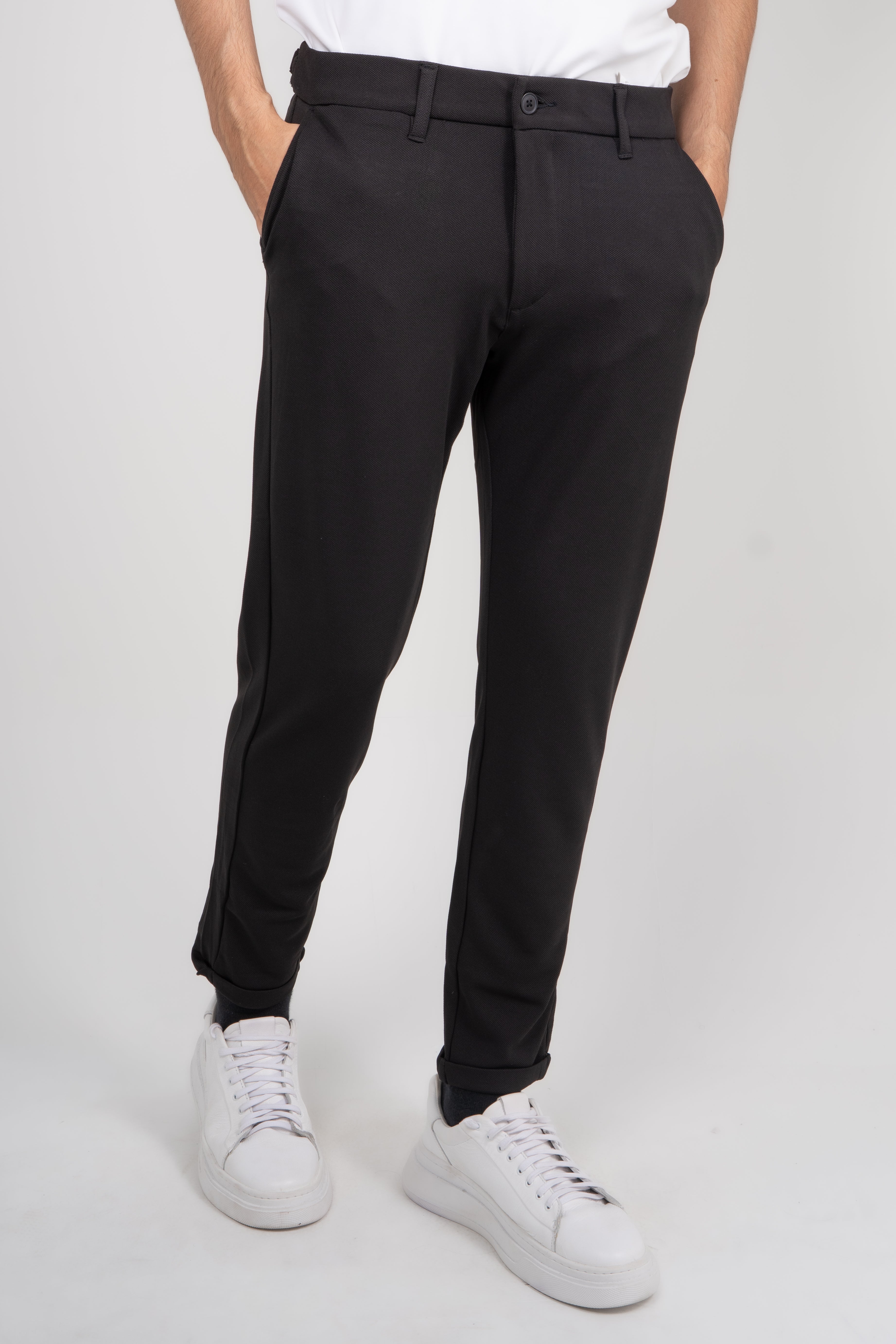 Calça Alfaiataria Masculina em Malha com Ajuste Lateral