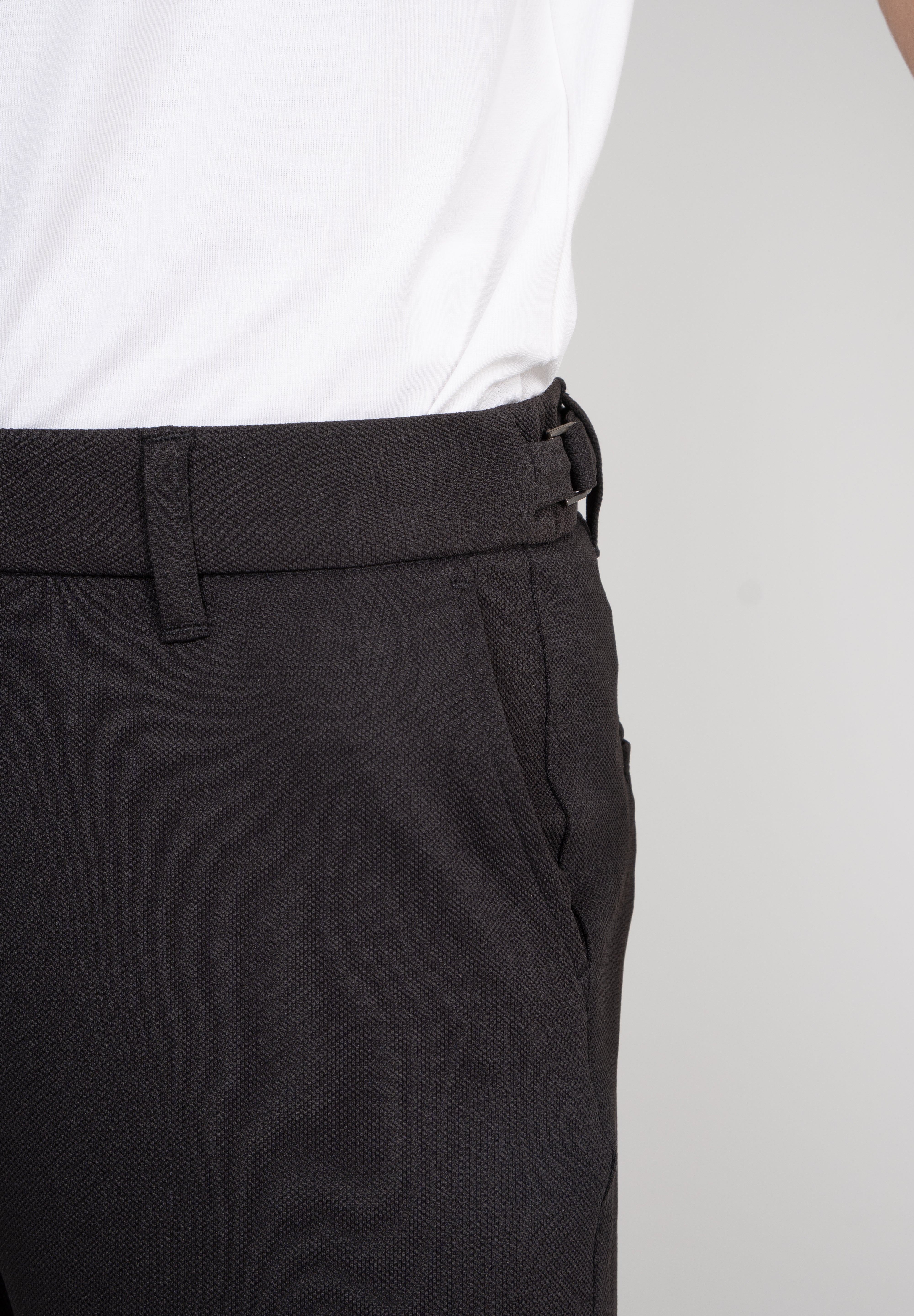Calça Alfaiataria Masculina em Malha com Ajuste Lateral