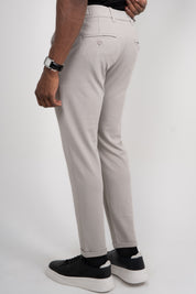 Calça Alfaiataria Masculina em Malha com Ajuste Lateral