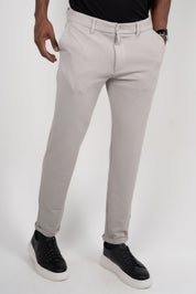 Calça Alfaiataria Masculina em Malha com Ajuste Lateral