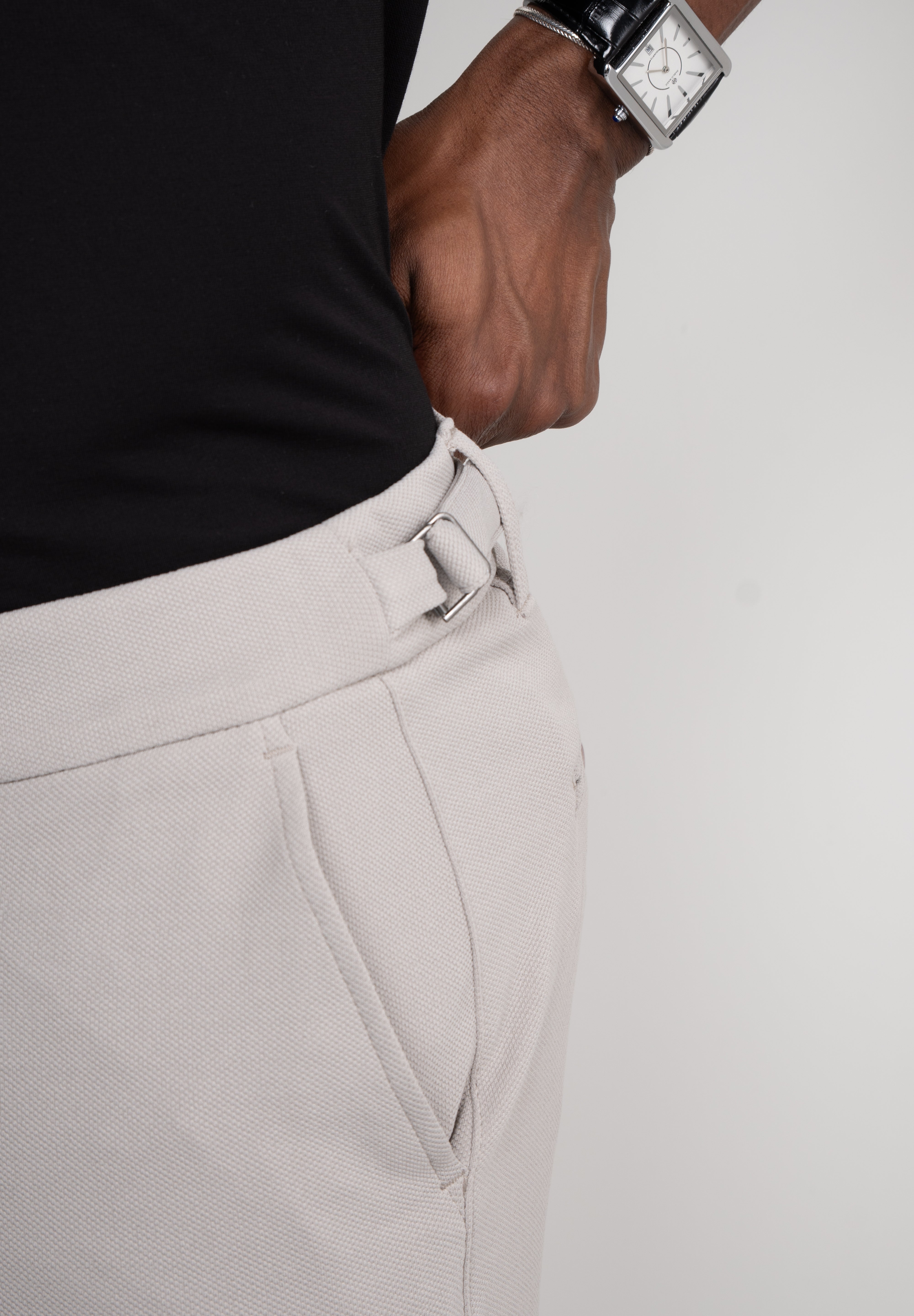 Calça Alfaiataria Masculina em Malha com Ajuste Lateral