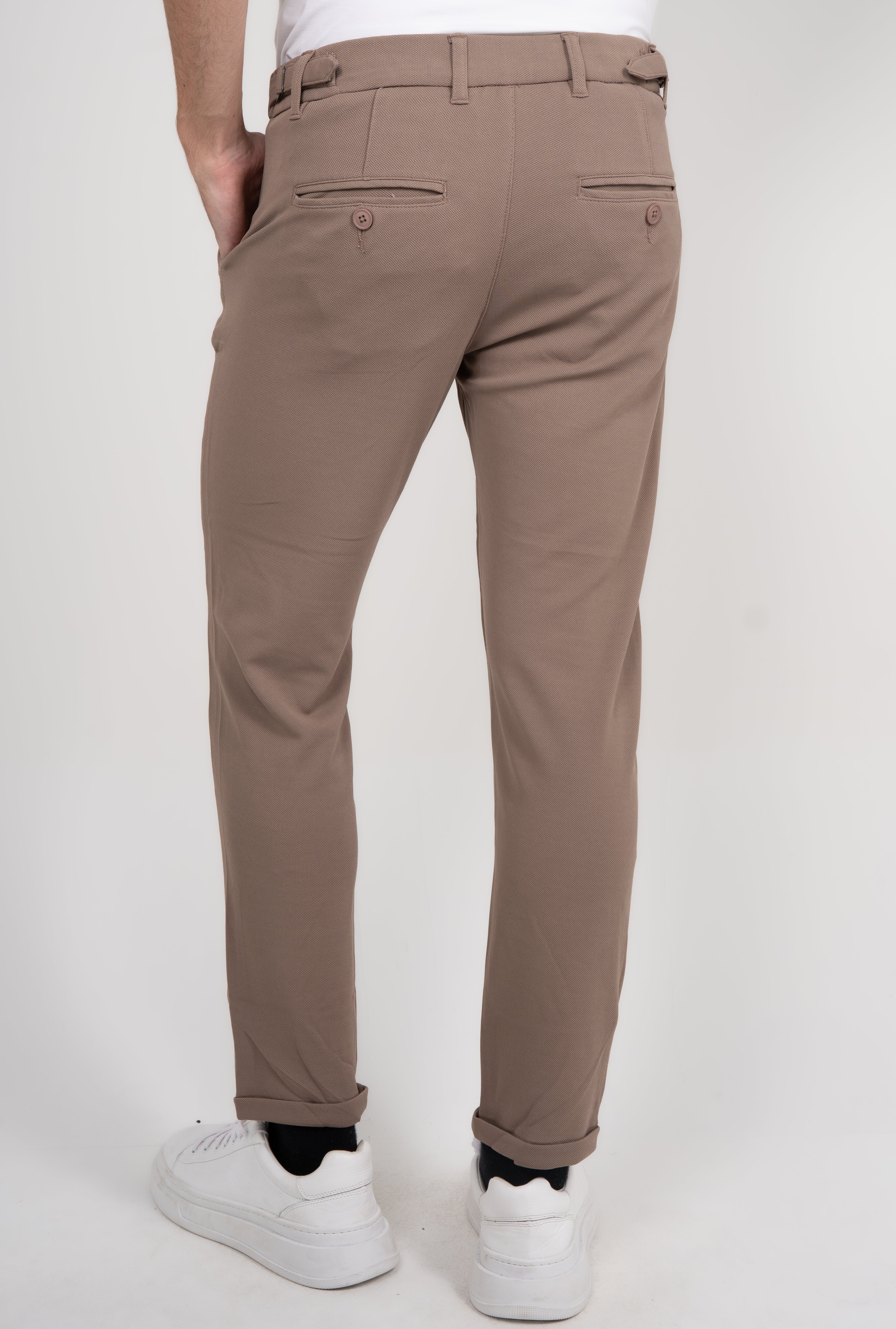 Calça Alfaiataria Masculina em Malha com Ajuste Lateral