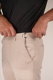 Calça Alfaiataria Masculina em Malha com Ajuste Fivela