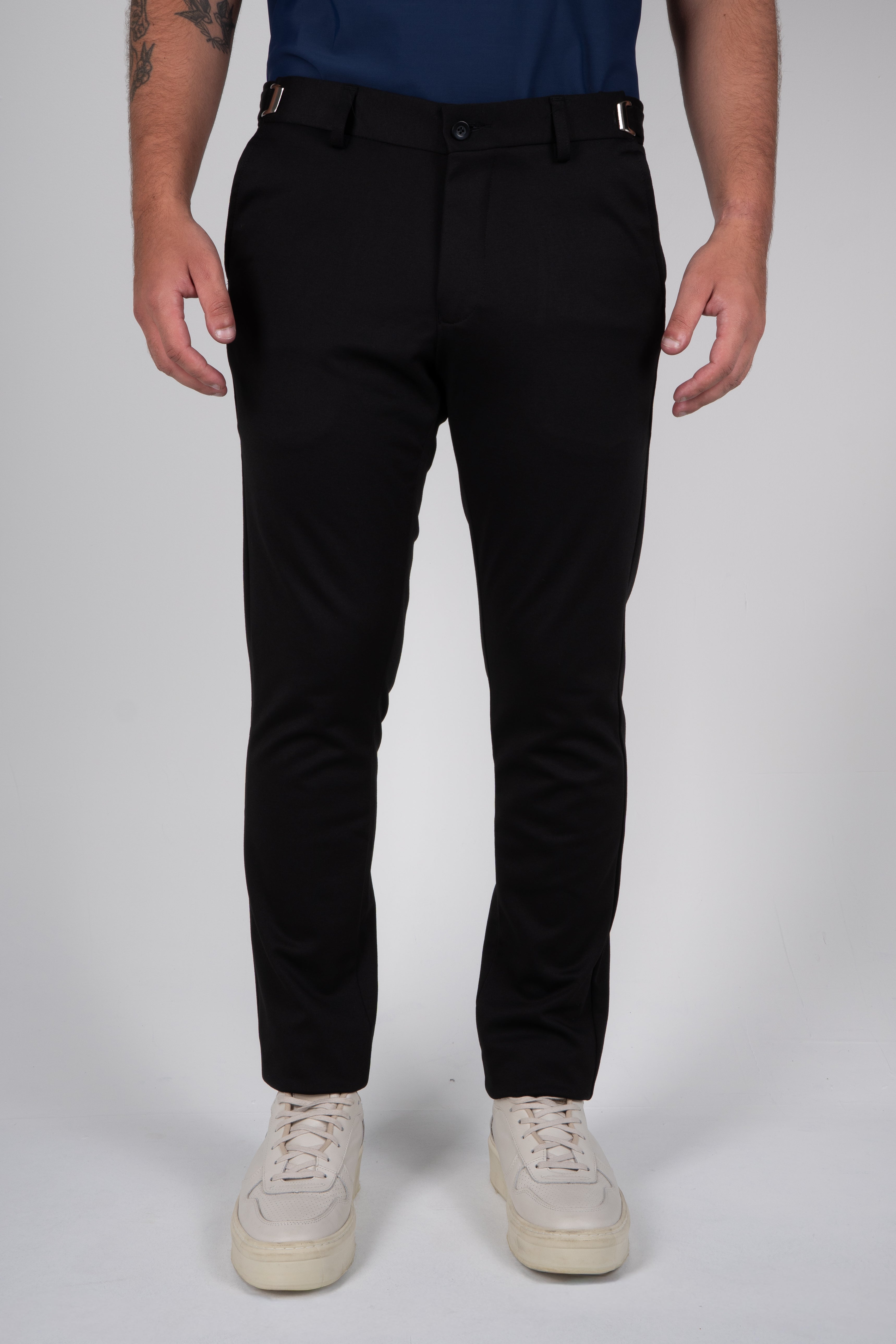 Calça Alfaiataria Masculina em Malha com Ajuste Fivela