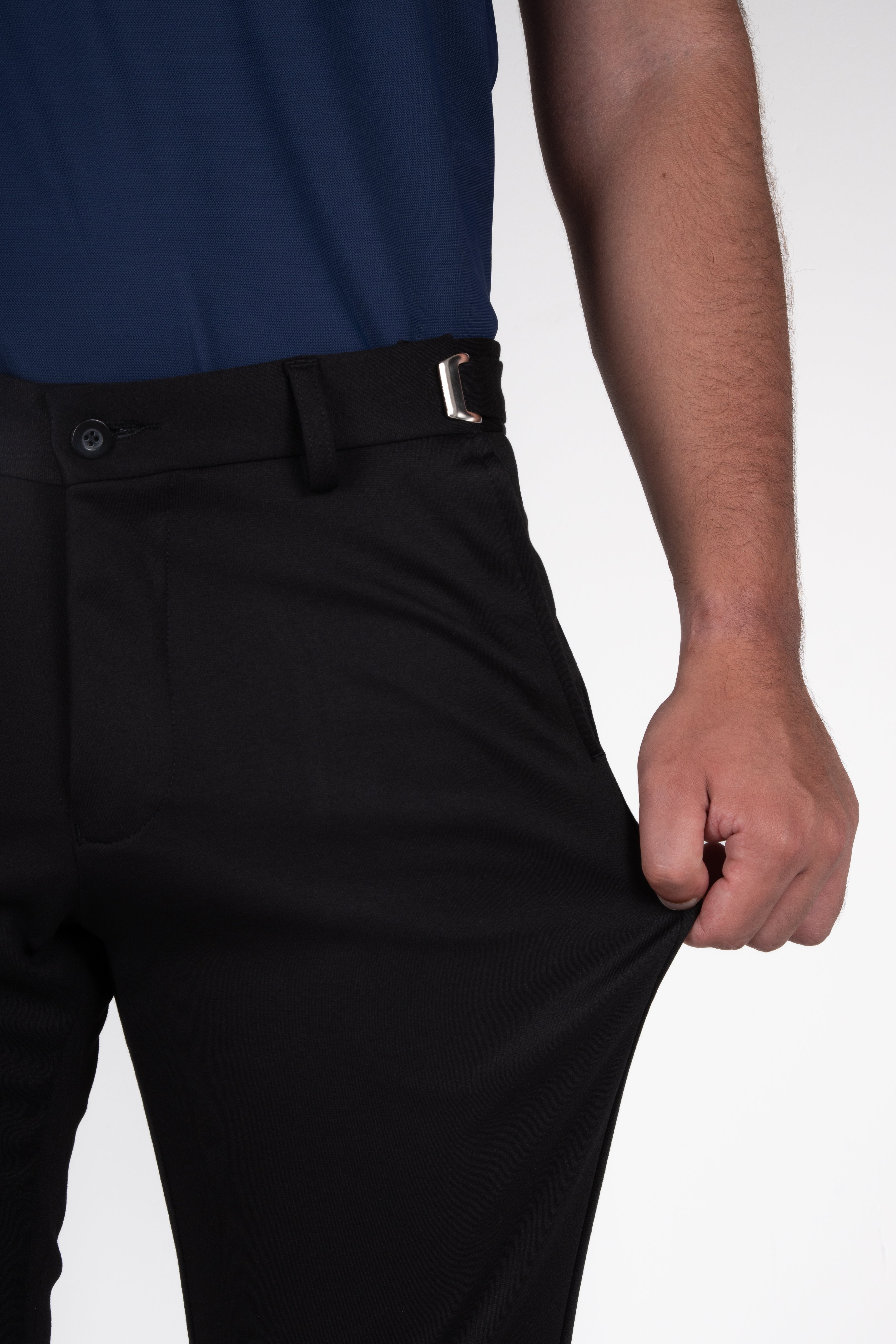 Calça Alfaiataria Masculina em Malha com Ajuste Fivela
