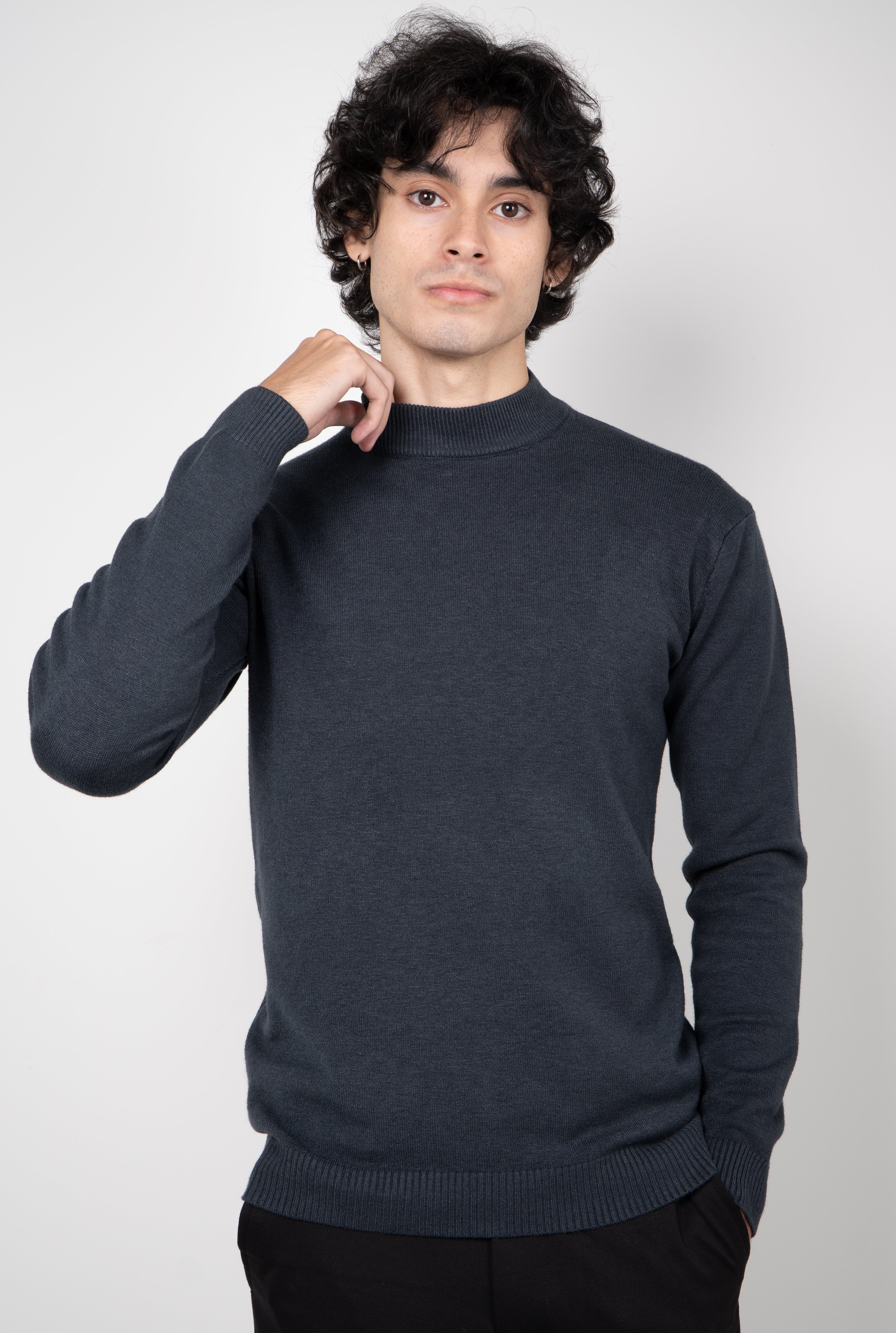 Suéter Masculina Gola Alta Cacharrel