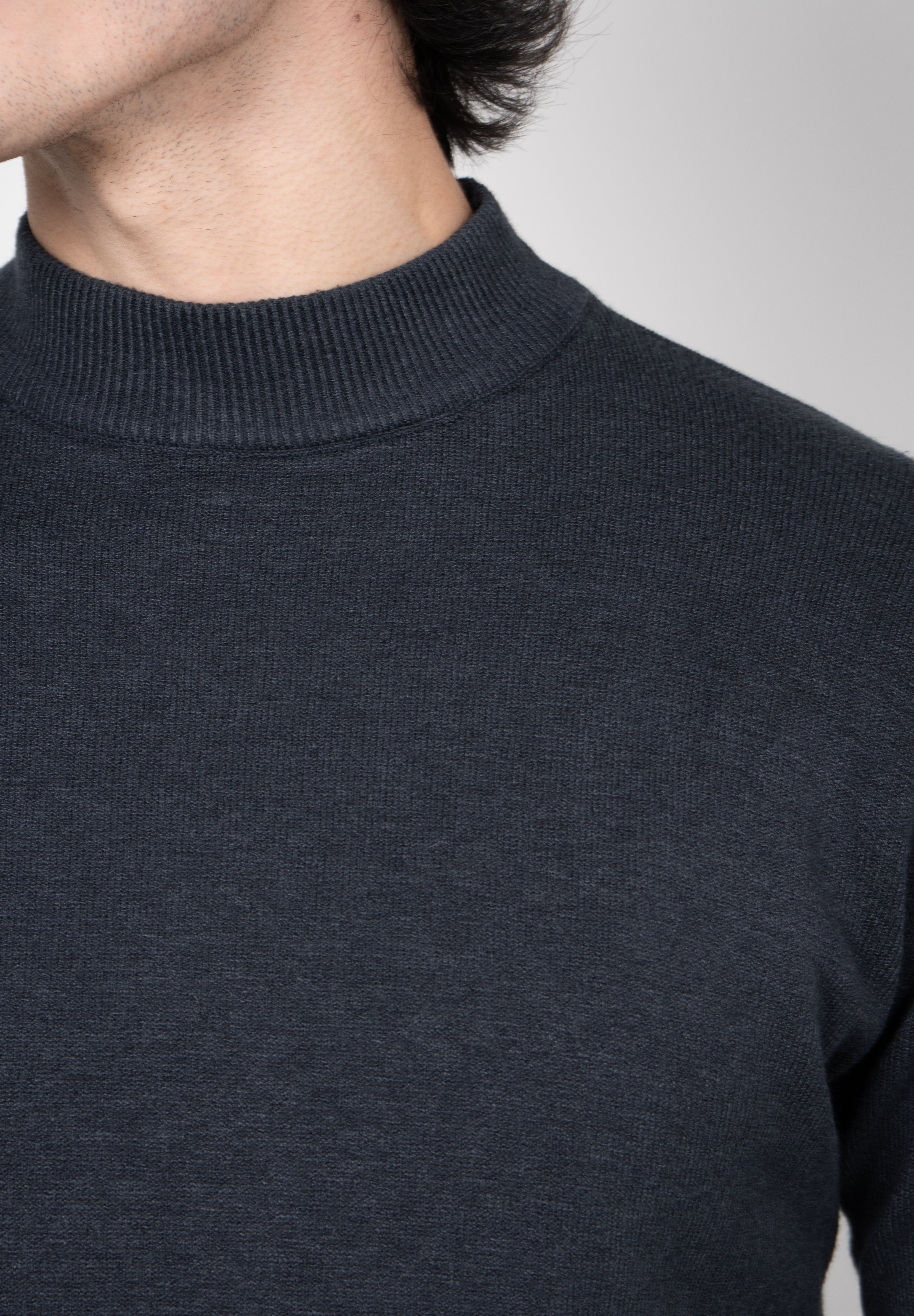 Suéter Masculina Gola Alta Cacharrel