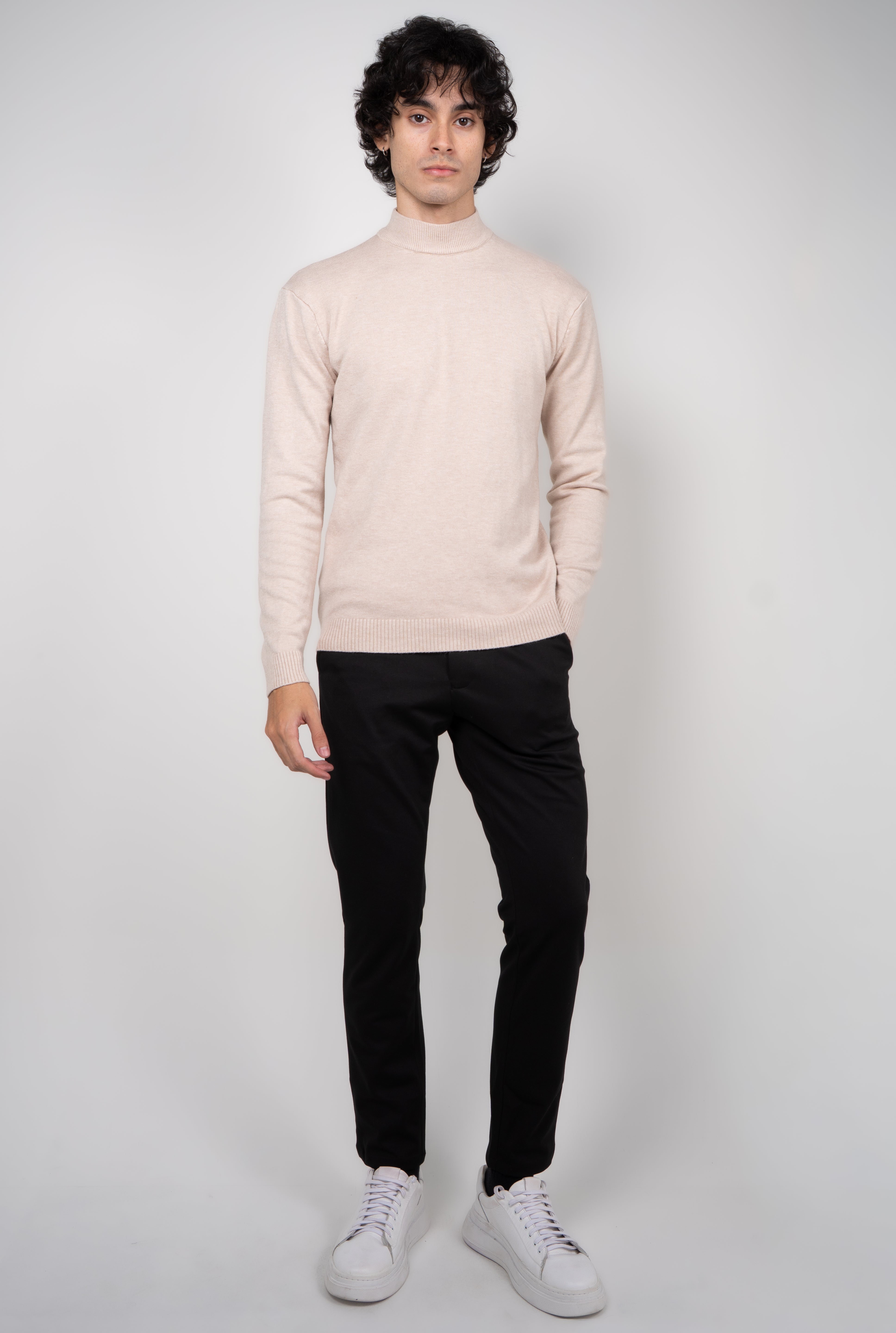 Suéter Masculina Gola Alta Cacharrel