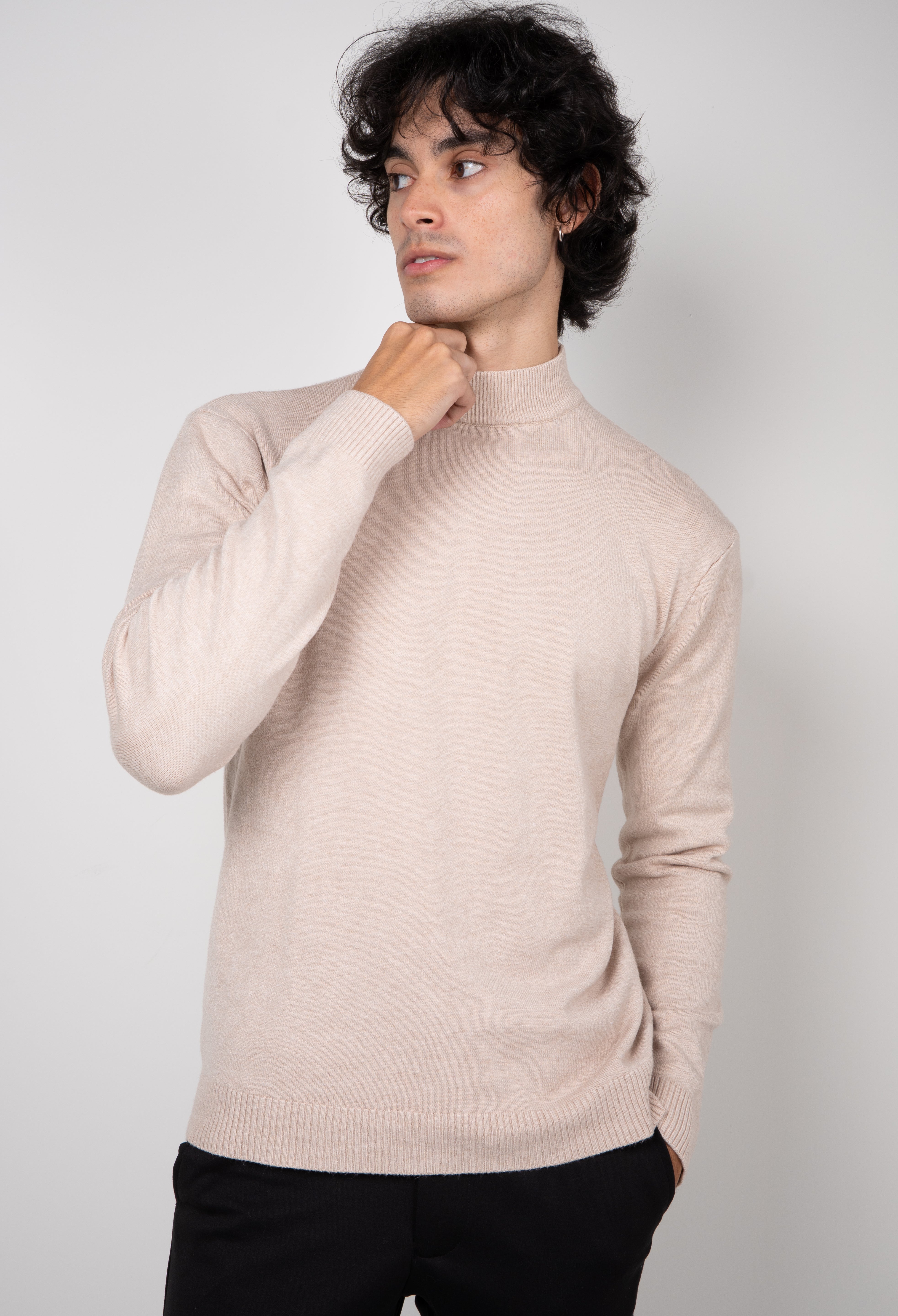 Suéter Masculina Gola Alta Cacharrel