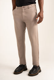 Calça de Alfaiataria Slim de Poliamida com Ajuste