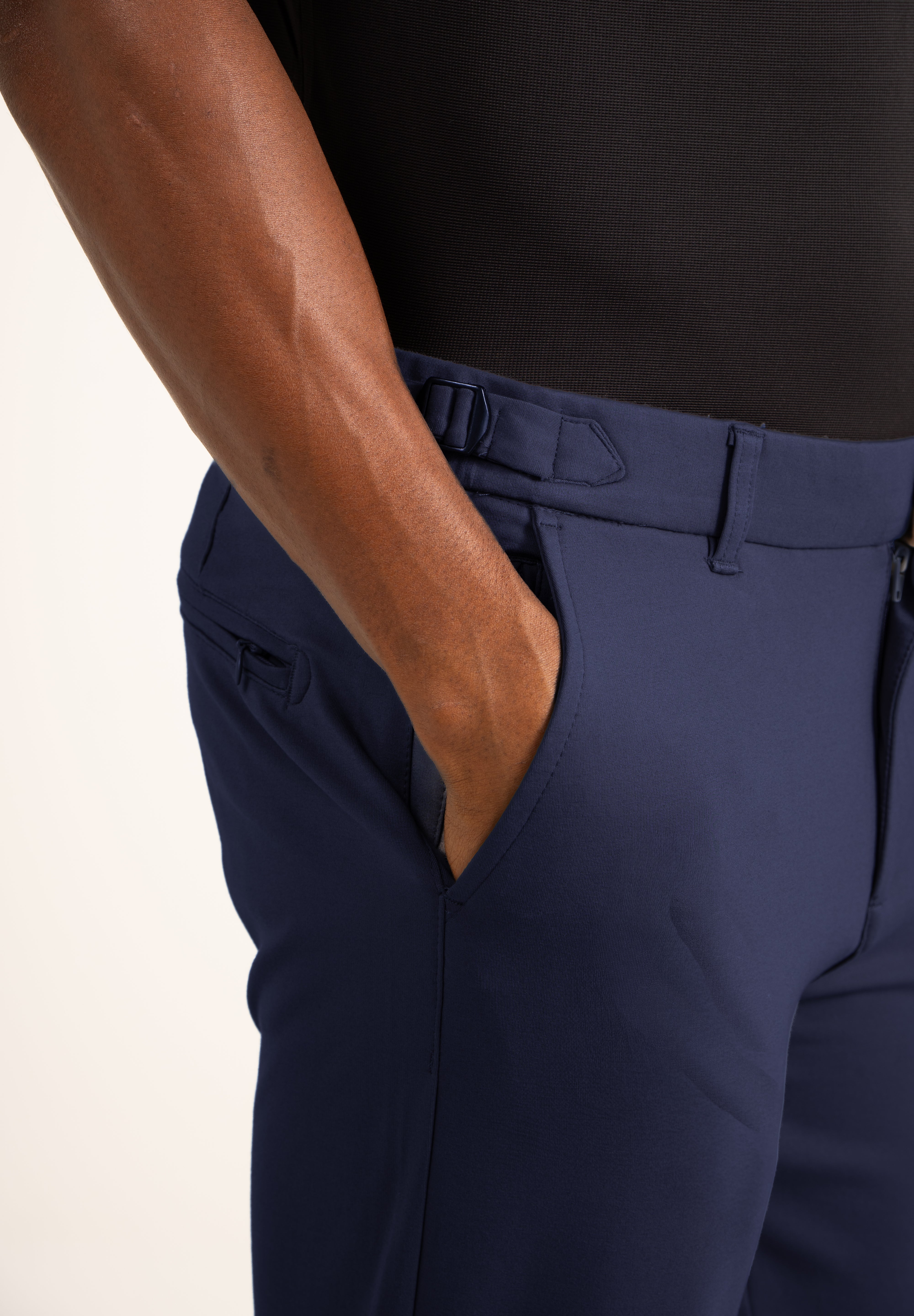 Calça de Alfaiataria Slim de Poliamida com Ajuste