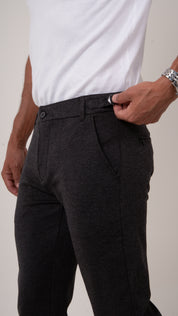 Calça Alfaiataria Masculina em Malha com Ajuste Lateral