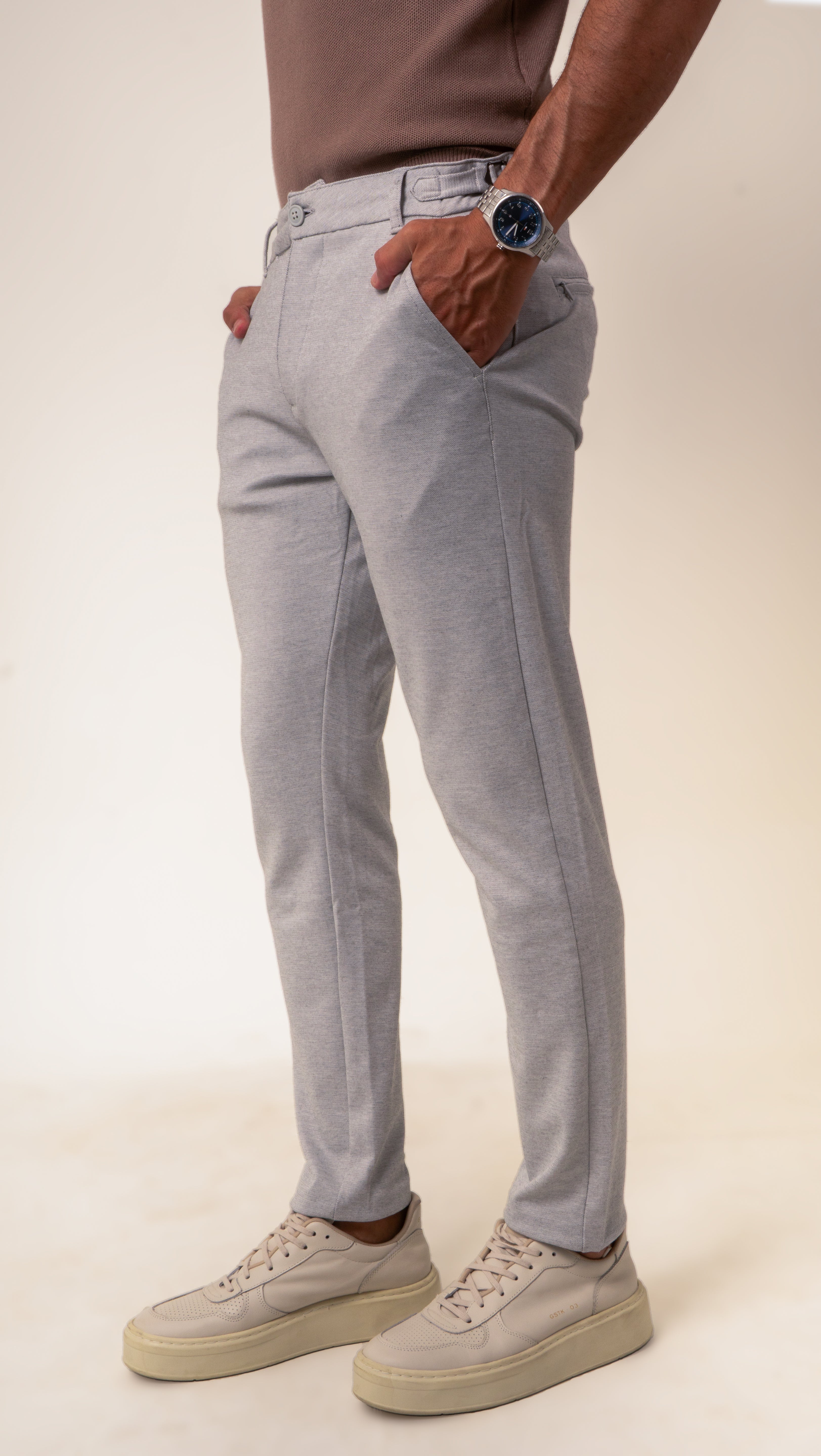 Calça Alfaiataria Masculina em Malha com Ajuste Lateral