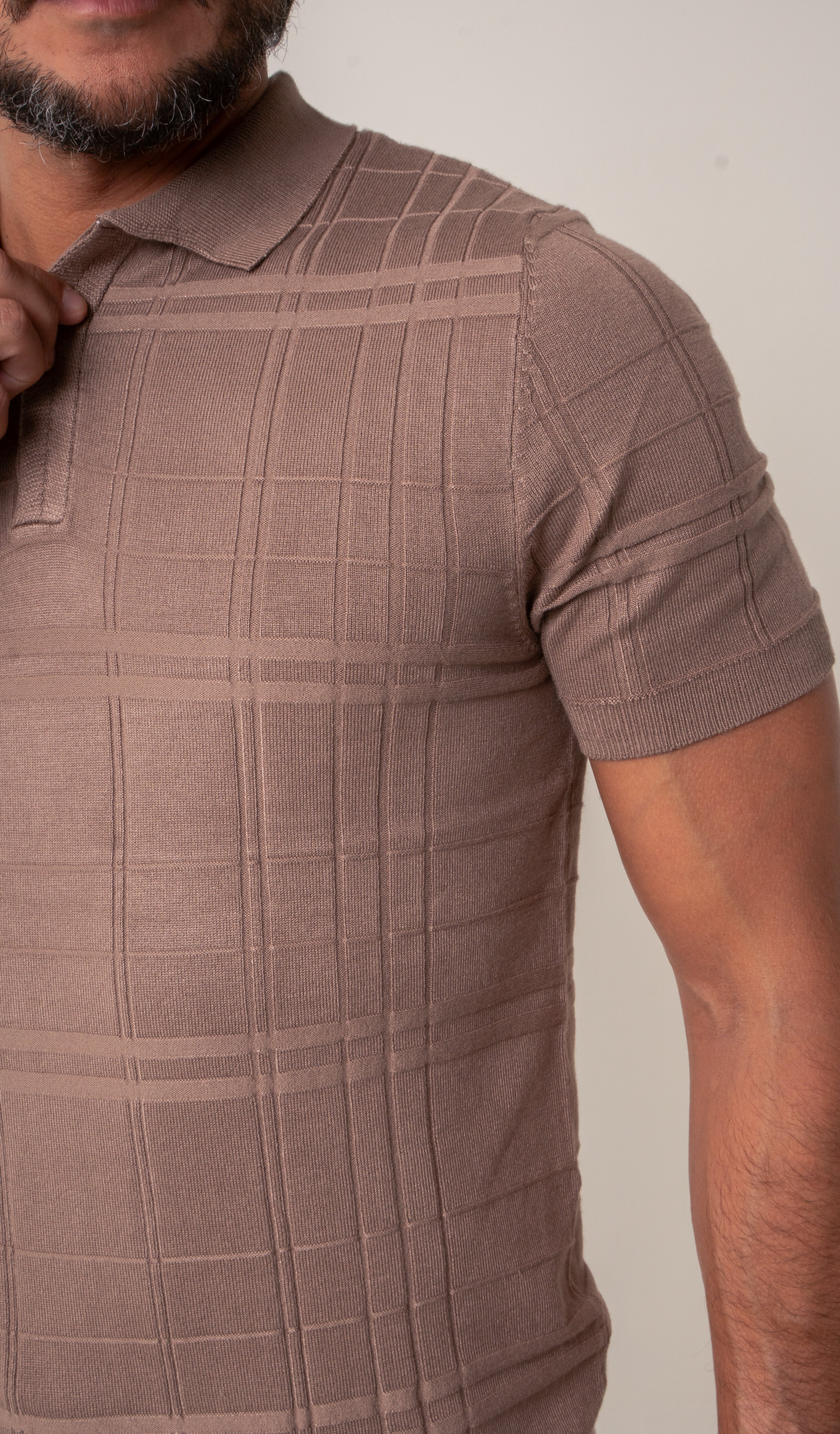Polo Masculina Tricot Texturizada Marrom