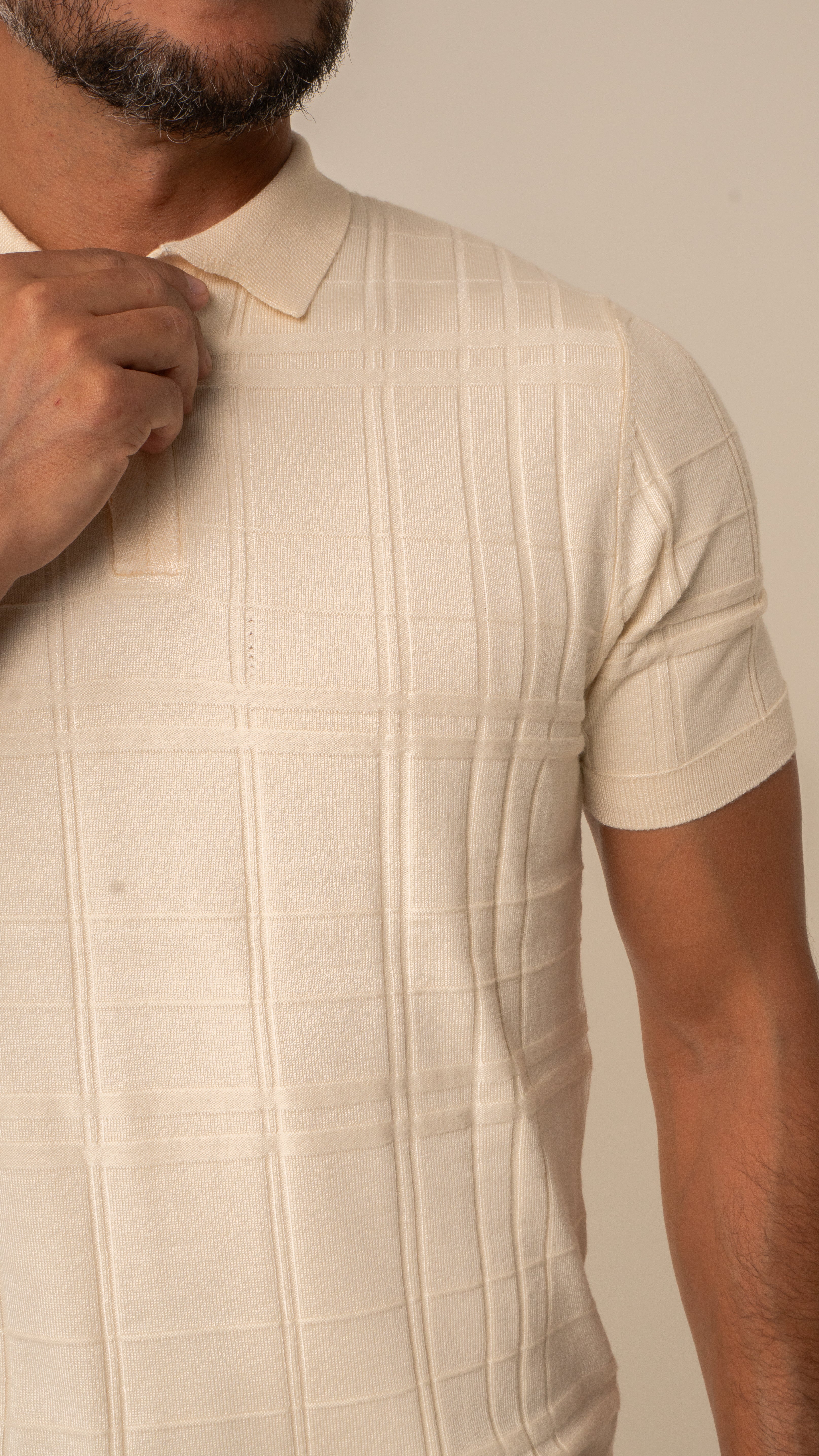 Polo Masculina Tricot Texturizada Bege